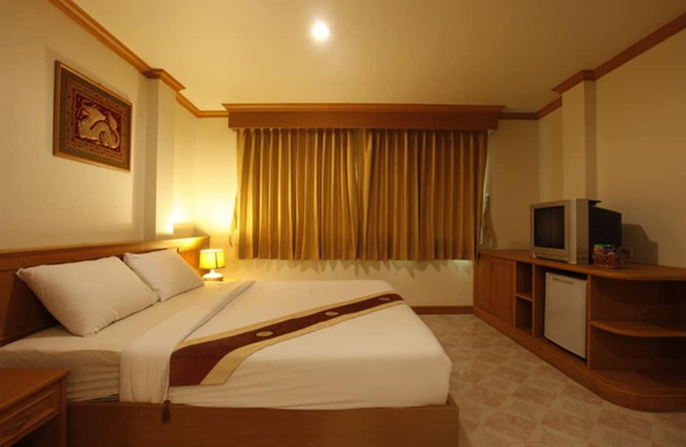 Casa Jip Guesthouse Patong Zewnętrze zdjęcie