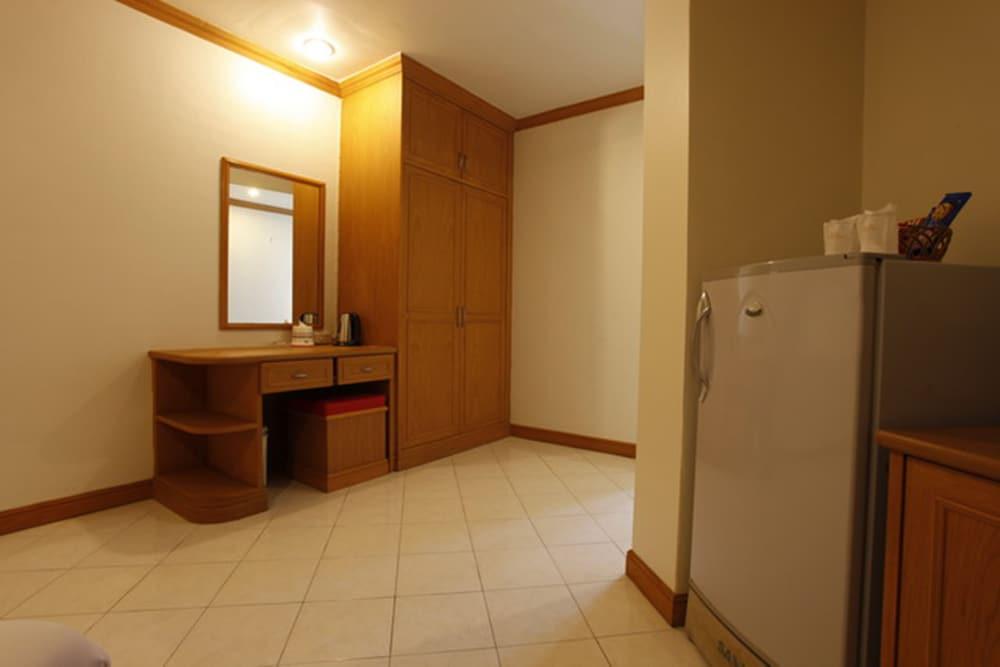 Casa Jip Guesthouse Patong Zewnętrze zdjęcie