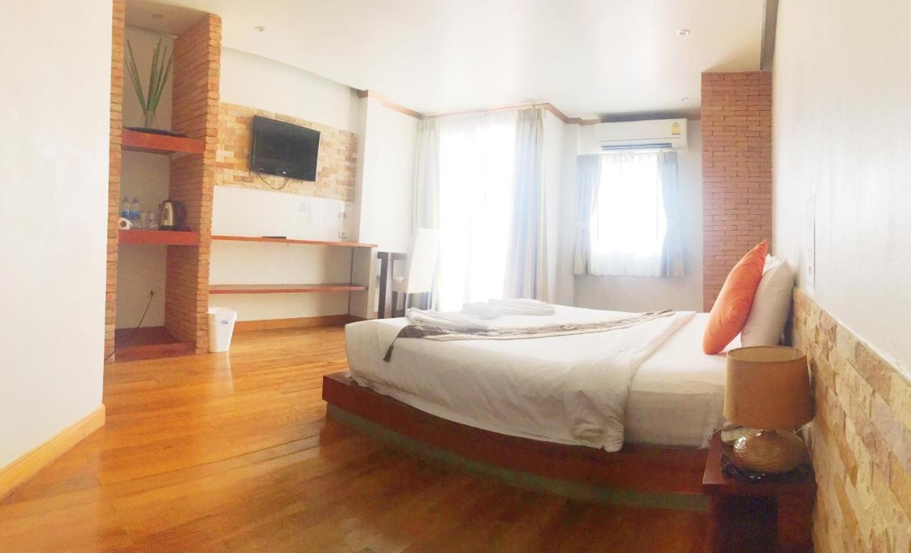 Casa Jip Guesthouse Patong Zewnętrze zdjęcie